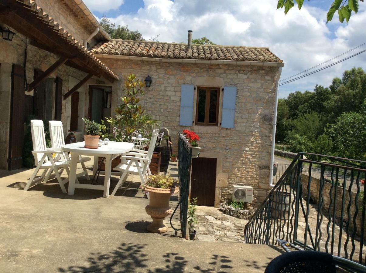 Le Coubrau Orgnac-lʼAven Exterior foto
